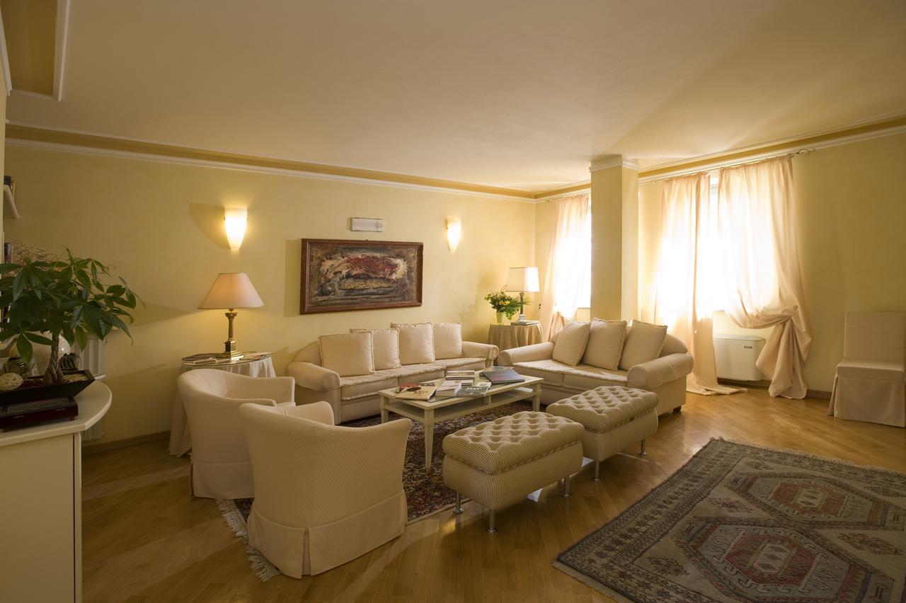 Albergo Castiglione Langhe Castiglione Tinella Екстер'єр фото
