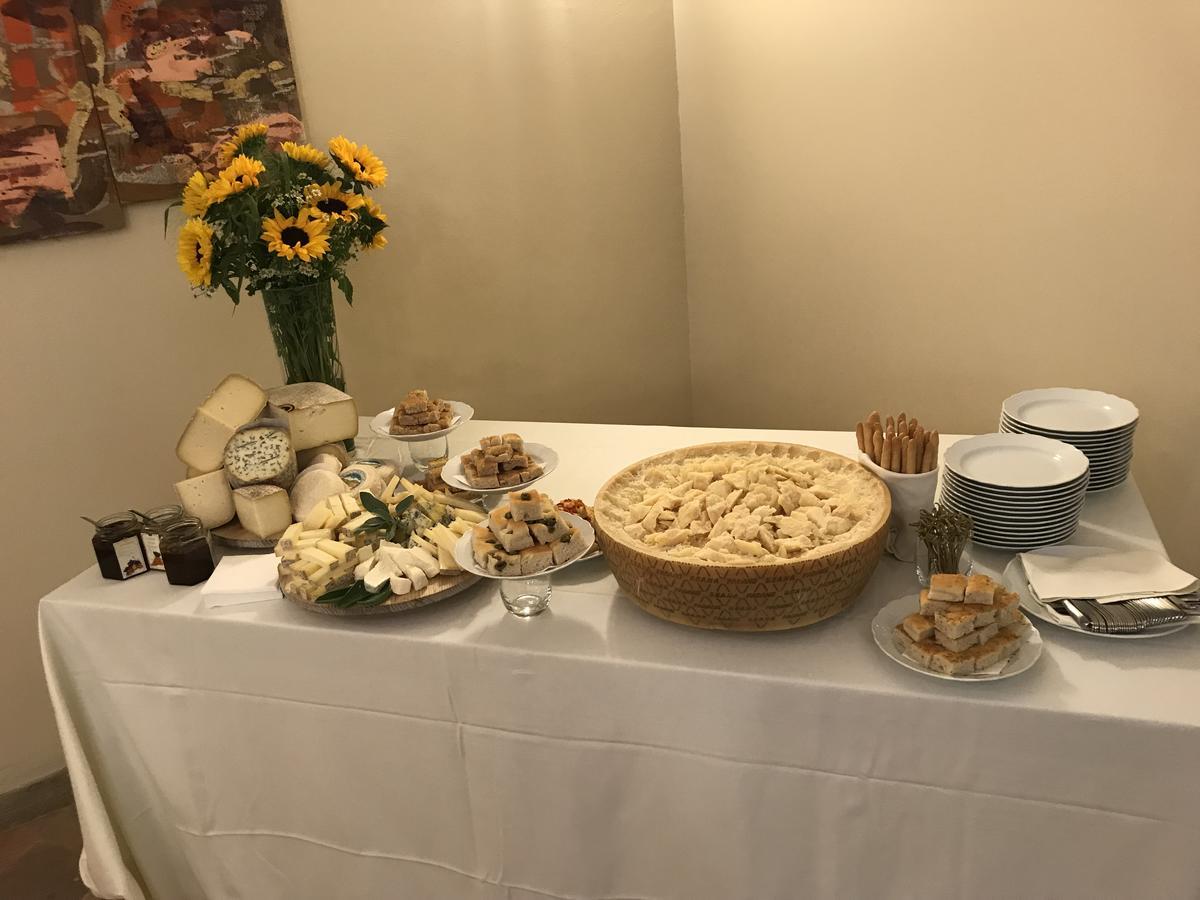 Albergo Castiglione Langhe Castiglione Tinella Екстер'єр фото